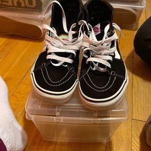 Vans skate hi black and white size 9